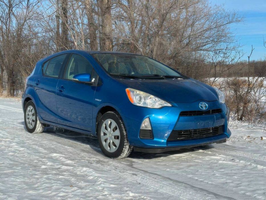 Toyota Prius      2014