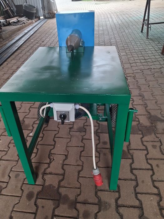 Łuparka świdrowa do drzewa