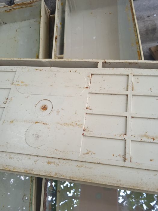 Продам кормушки для пчел