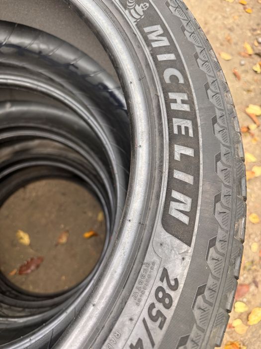 Всесезонні шини 285 45 R22 Michelin