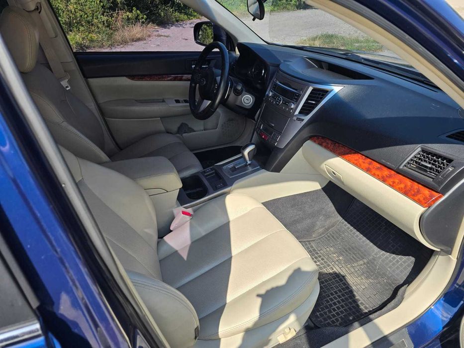 Subaru Legacy 2011 limited