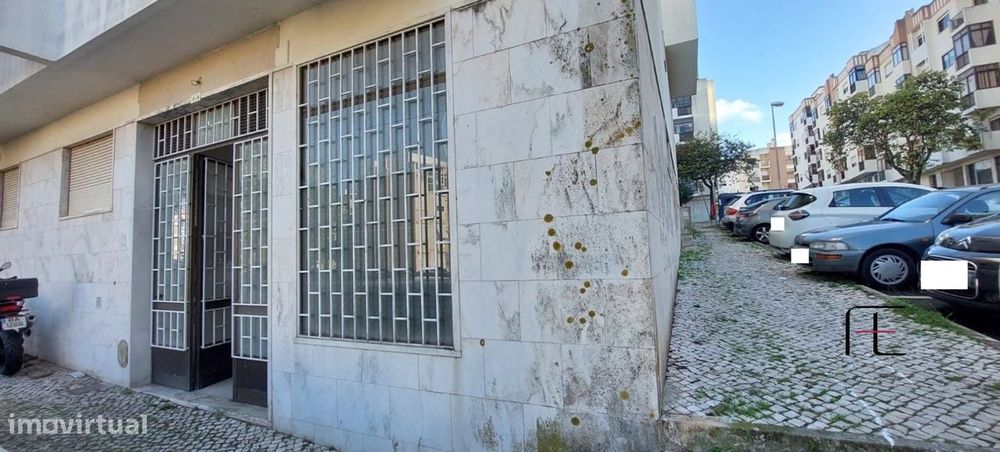 Loja  Venda em Águas Livres,Amadora — Águas Livres, Lisboa
