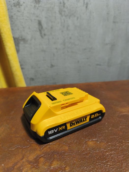 DeWalt akumulator 2.0 AH + ładowarka. Nowe