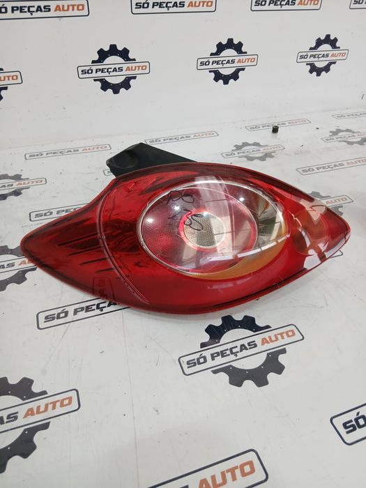 FAROLIM ESQUERDO BRANCO FORD KA (RU08) 1.2 ANO: 2011