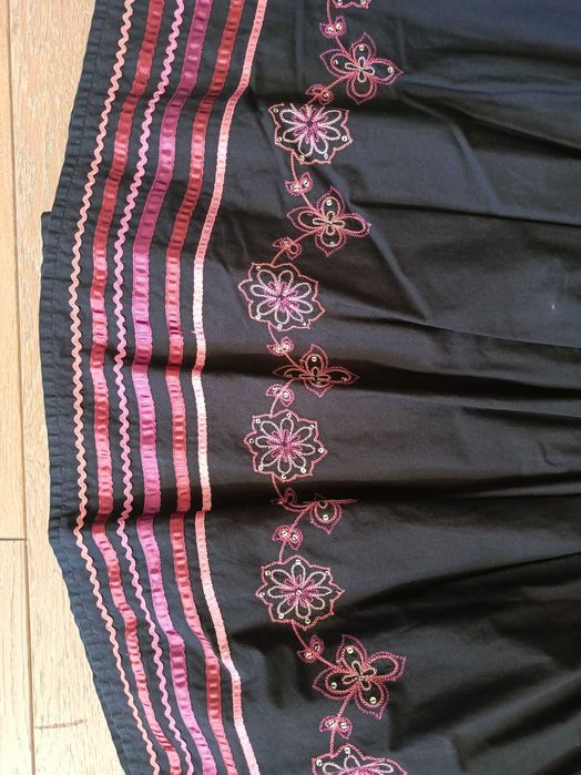 Folkowa spódnica boho etno w kwiatki w paski