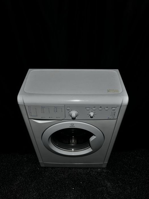 Суперузкая 4 кг 1000 об стиральная машина INDESIT. Доставка бесплатно