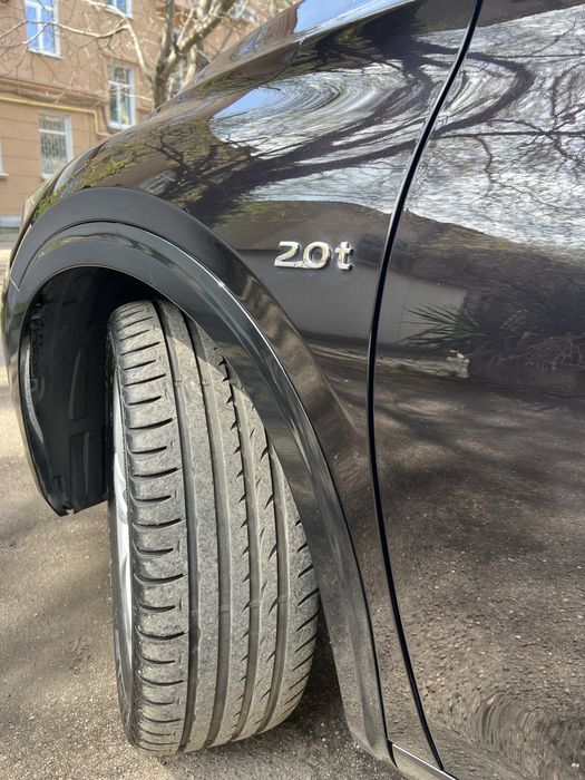 Продам Infiniti QX30
