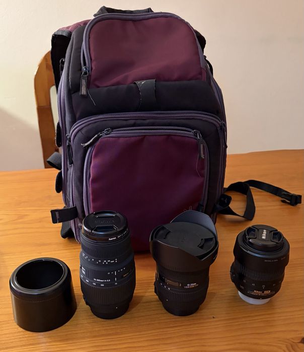 Nikon D5000, mochila, 3 objetivas para Nikon, flash Nissin  Sppedlite