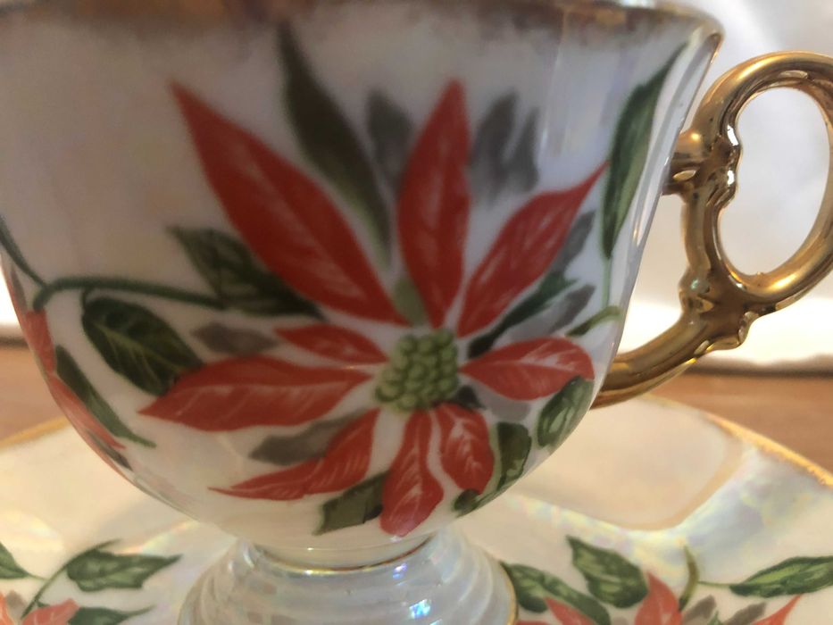 Conjunto de chávenas decorativas