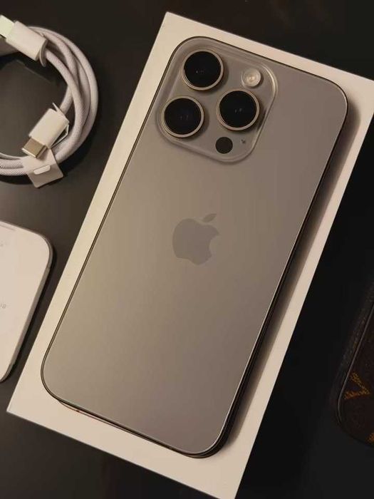 Telefon Apple iPhone 15 Pro 512GB Śliczny Stan