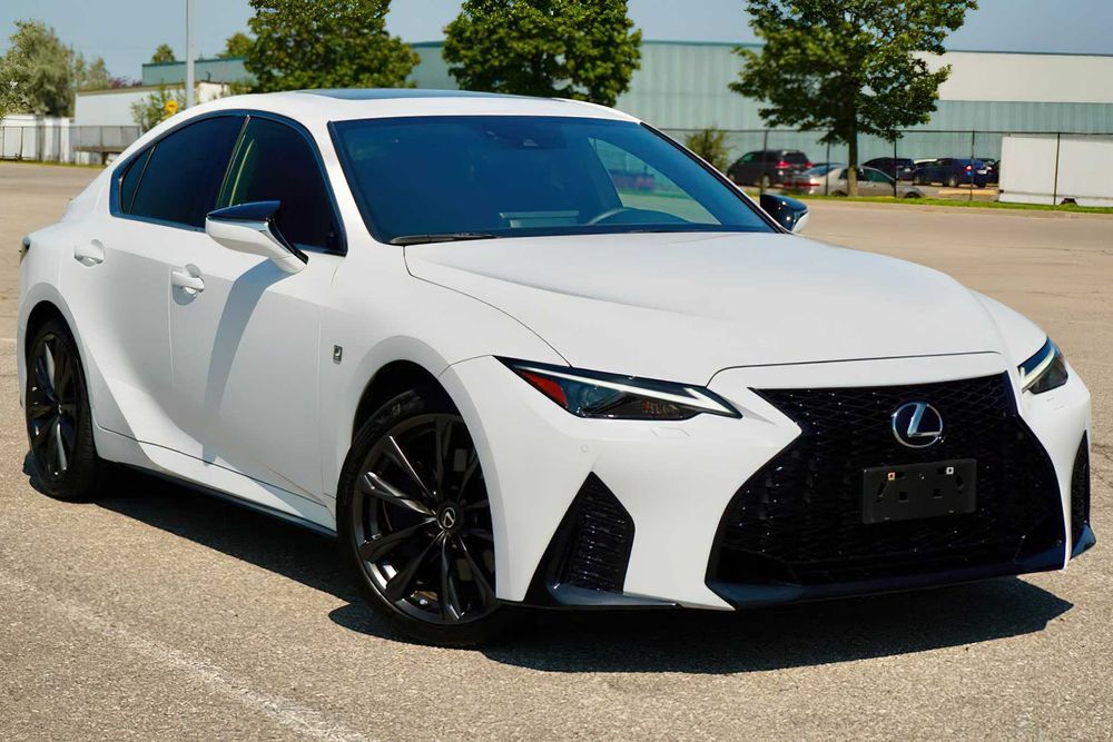 Lexus IS 500 F Sport      2023