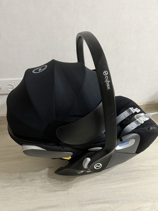 Комплект автокрісло CYBEX CLOUD Z i-SIZE та база Cybex Z isofix