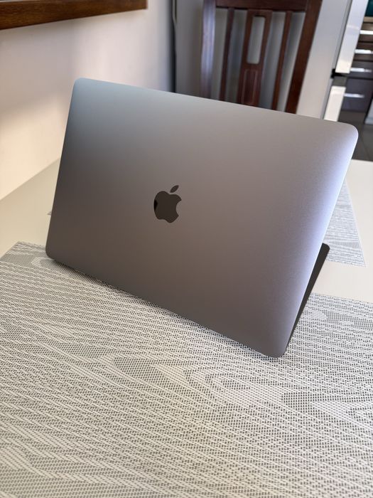MacBook Air 2020 8 256GB Стан Ідеал