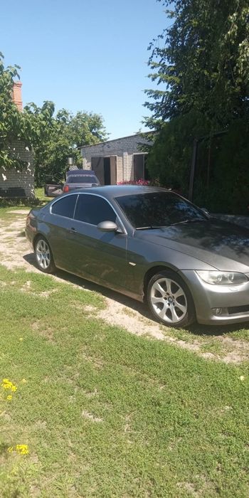 Продам BMW 325 E92
