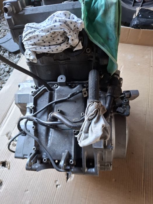 Yamaha tdm 900 silnik głowica  tłoki