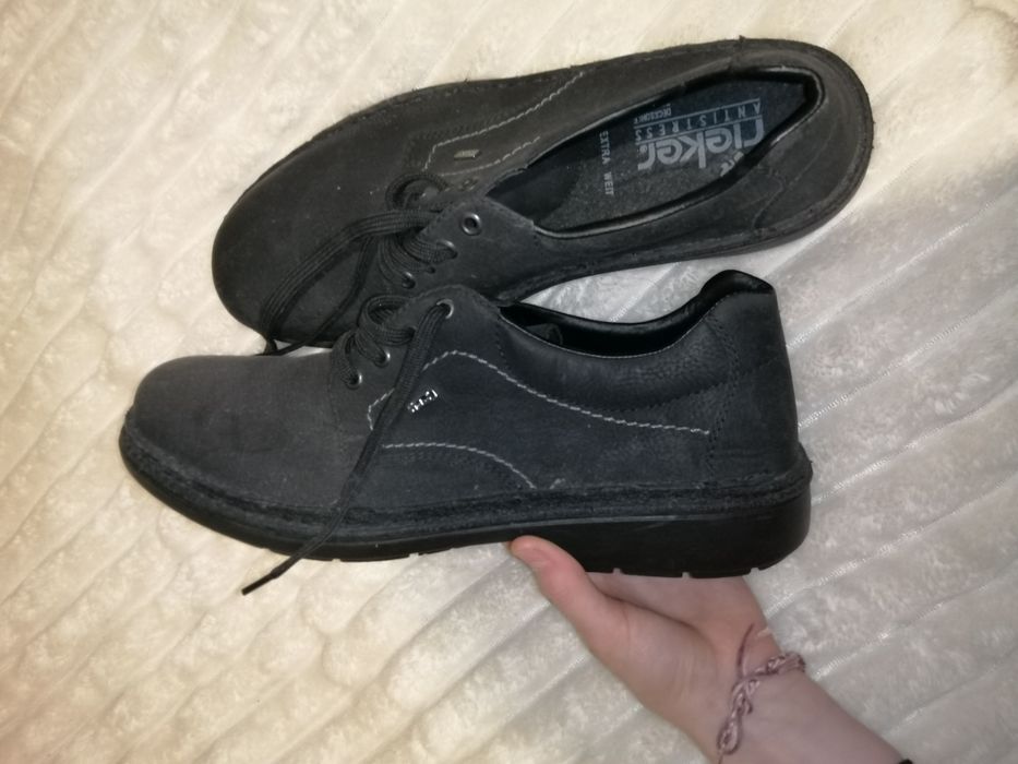 Nowe buty czarne