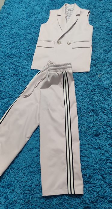 Костюм, 128 розмір