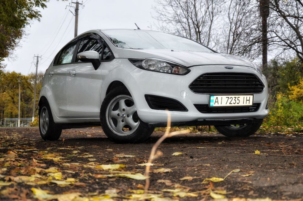 Продам ford fiesta 13 рік, 1'5D.