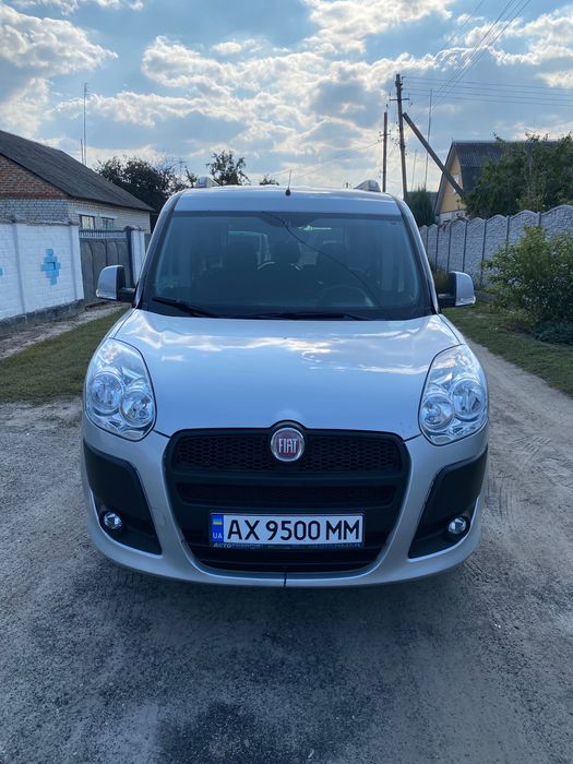 Fiat Doblo 2012 год,пассажир 7мест