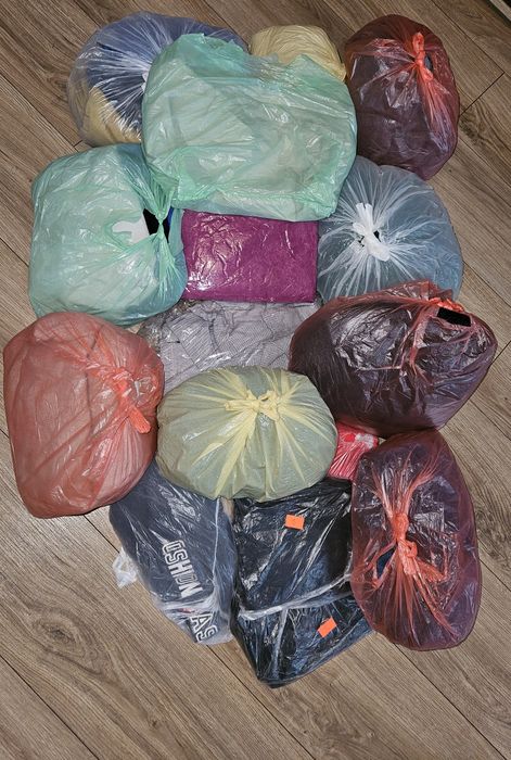 Wyprzedaż Nowe ubrania po likwidacji