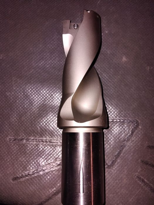 Продам новое сверло dro 084 40 12 2D