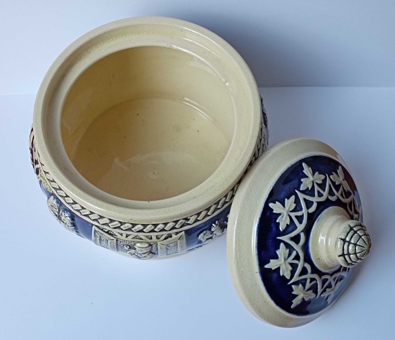 sygnowany pojemnik ceramiczny