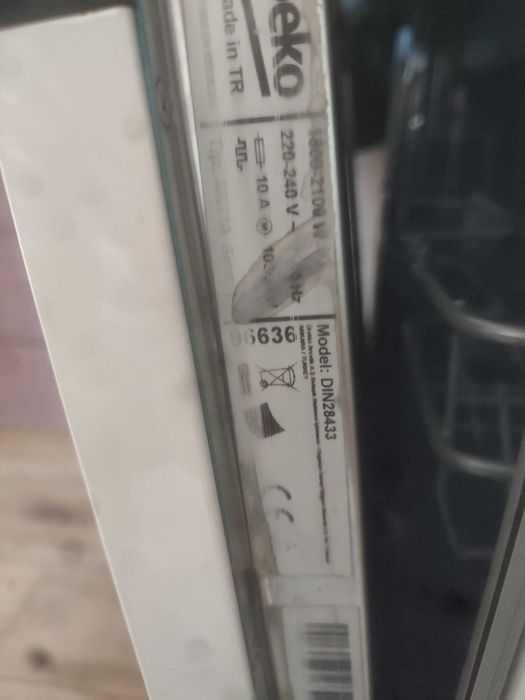 Zmywarka BEKO Model: DIN 28433 sprawna mechanicznie, lekko uszkodzona.