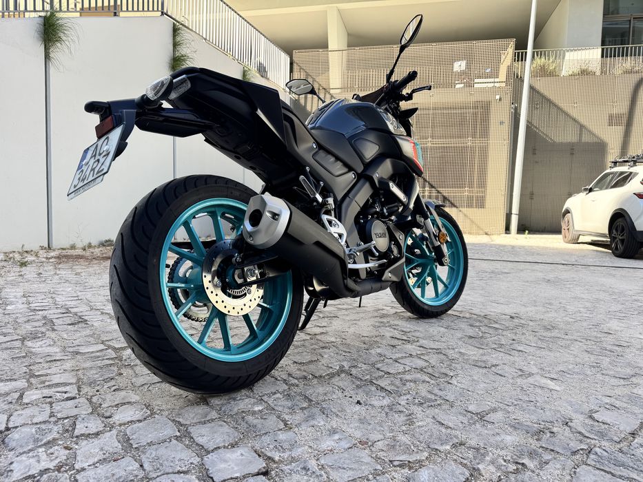 MT-125 (2022) Como Nova com Extras