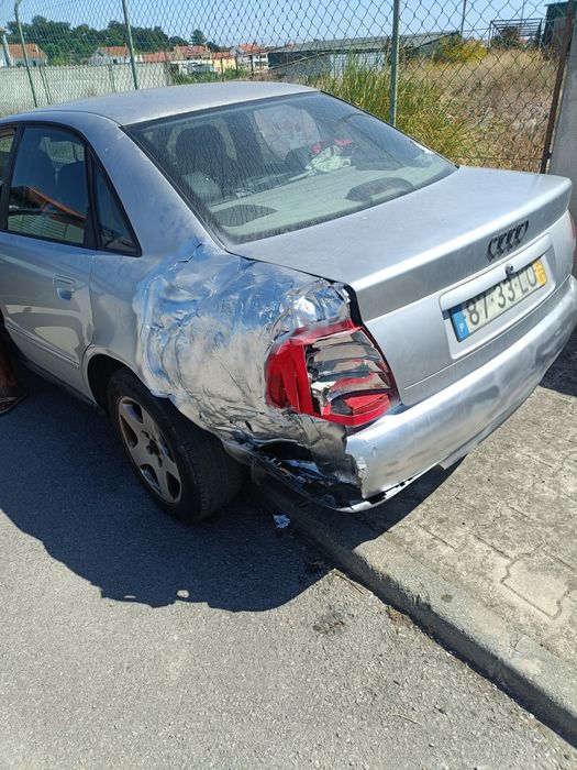 Carro Audi A4 B5