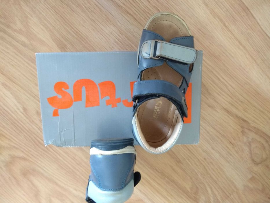 Buty, sandały skórzane Bartuś, chłopięce, rozm 26, niebieskie