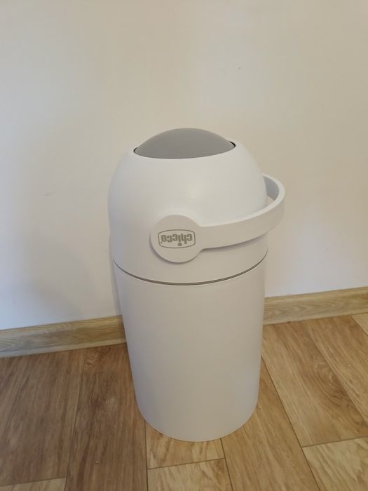 Nowy kosz na pieluchy