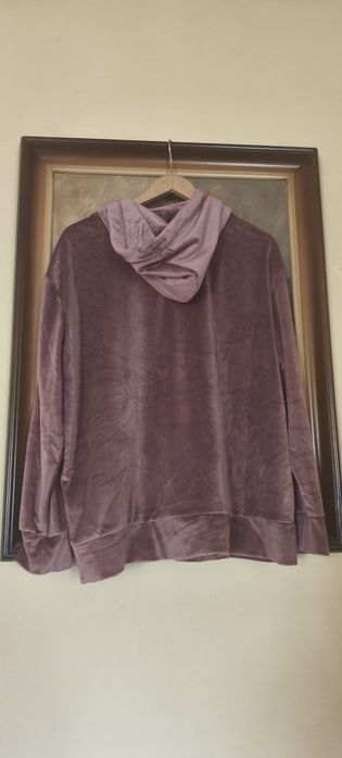 Bluza nowa z kapturem