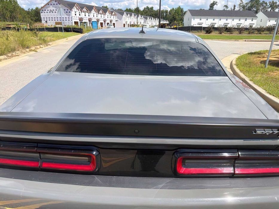 Dodge Challenger      2017