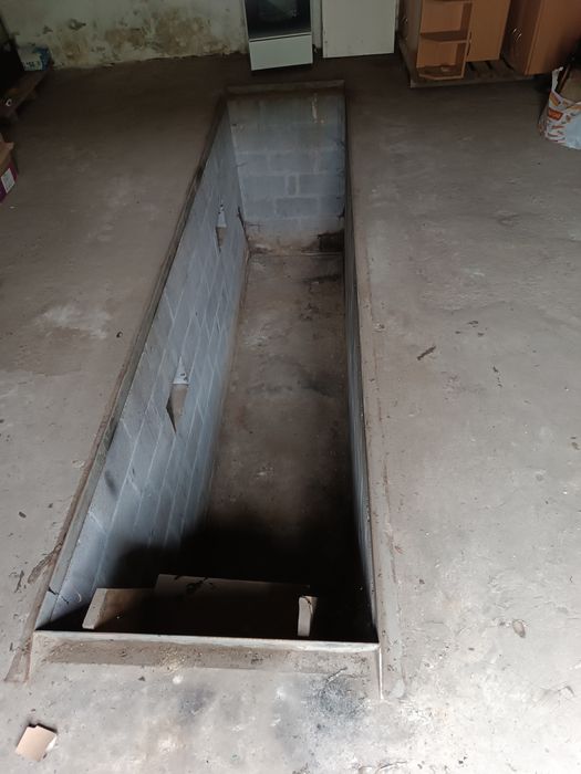 Продам гараж в м.Сарни