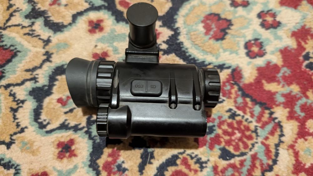 Цифровий прилад нічного бачення NVG 30 / ПНБ монокуляр