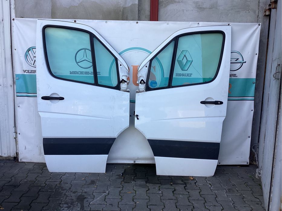Дверка Передня Права Ліва Mercedes Sprinter 906 Volkswagen Crafter