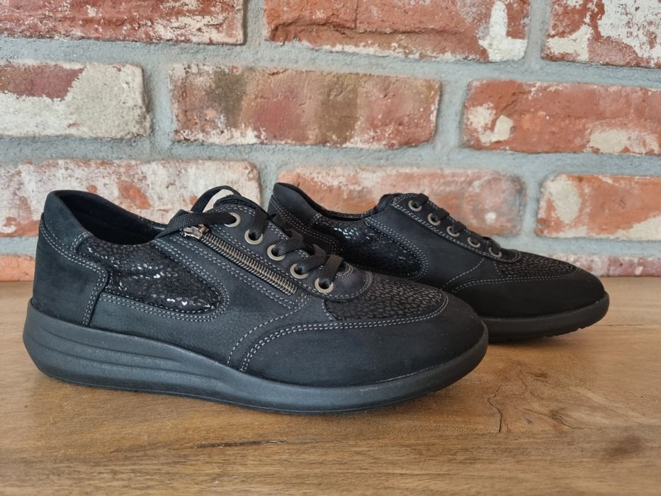 Czarne sneakersy Medicus * Nowe