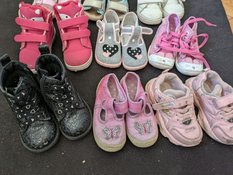 Buciki dla dziewczynki 22-23 adidasy sandały zimowe trampki