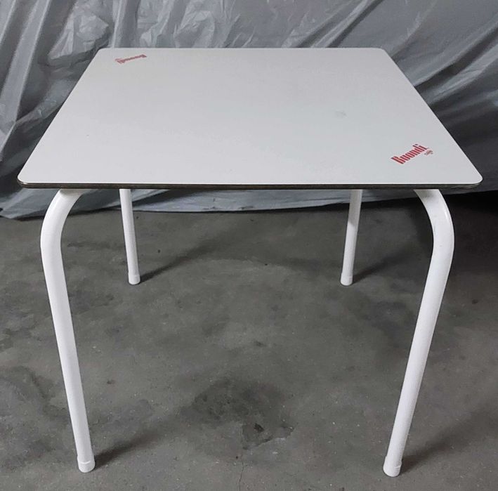 Mesa de esplanada + 4 cadeiras