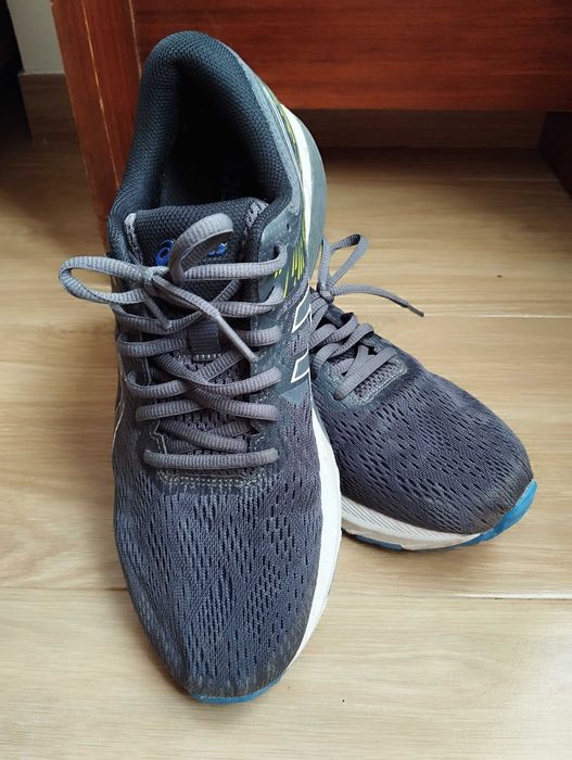 Ténis Asics como novos