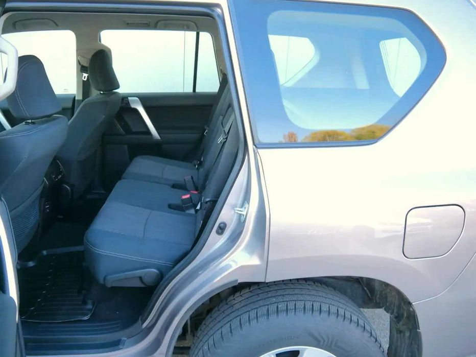 Toyota Land Cruiser Prado 2.8 D4 Comfort Європа