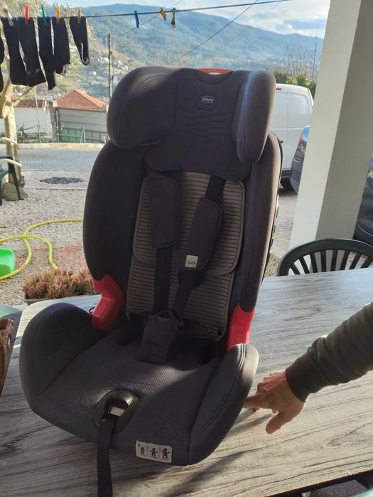 Cadeira Auto Chicco com Isofix