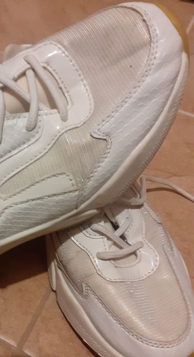 Adidasy białe Graceland 41