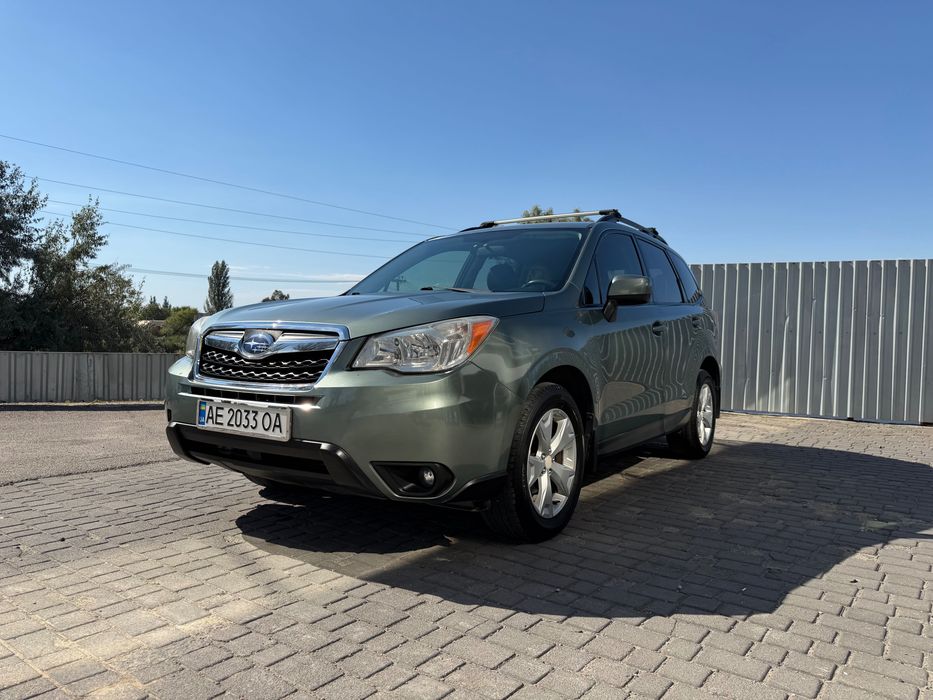 Продам Subaru Forester 2015 год, 2.5 бензин
