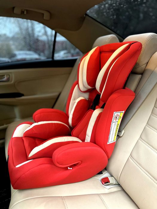Дитяче автокрісло автомобільне крісло для авто машини автокресло