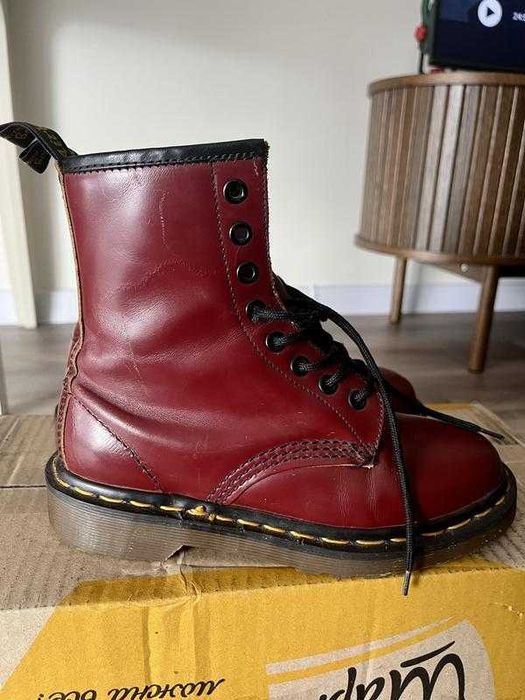 Черевики жіночі dr. martens cherry red