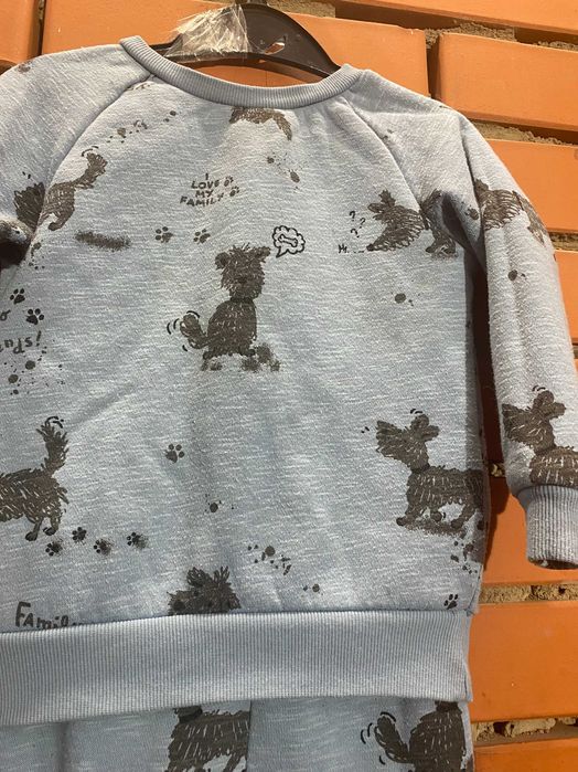 cпортивний костюм Primark  1,5- 2 р ( 92 см)