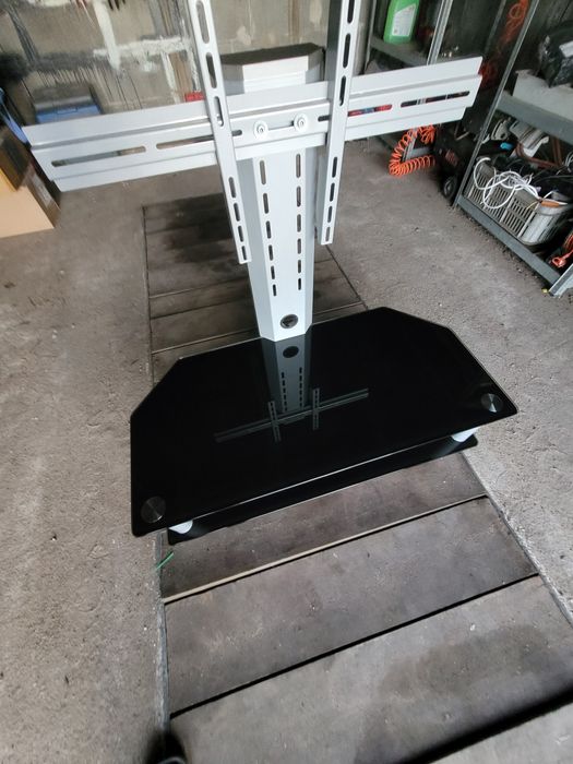 Stolik rtv z uchwytem