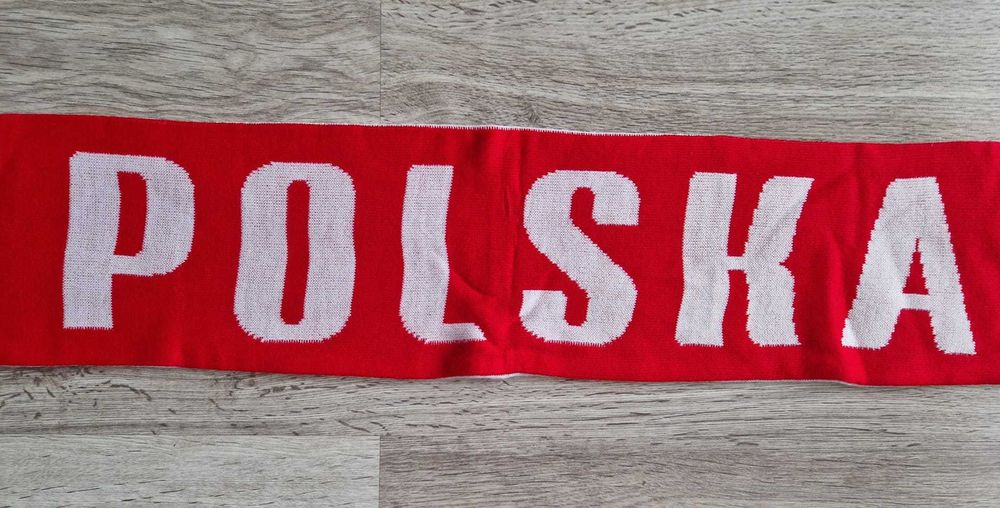 Nowy kolekcjonerski szalik kibica reprezentacji Polski