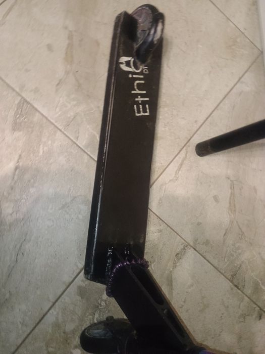 Трюковий самокат